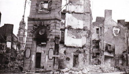 Rue de la constitution (Copyright Remy Lefranc)